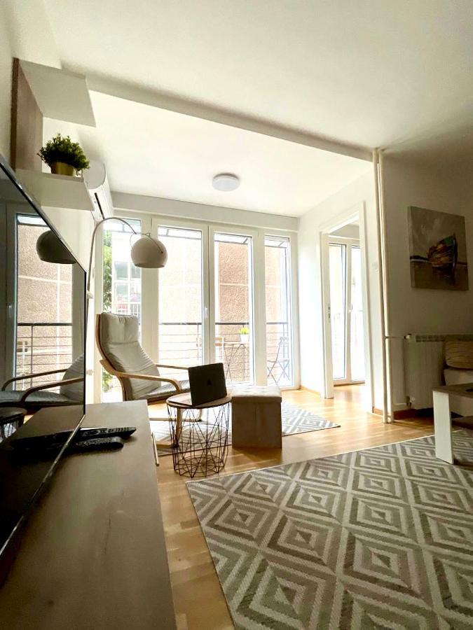 Alma Vracar Appartement Belgrado Buitenkant foto